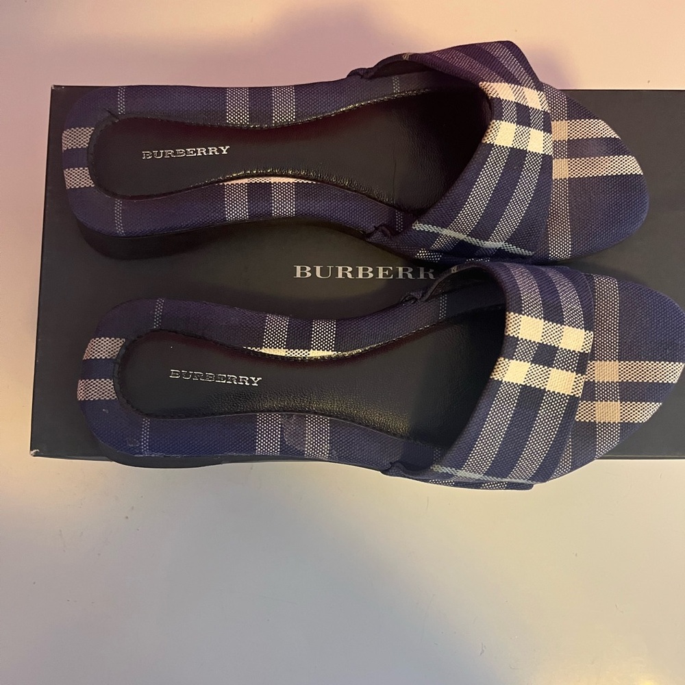 Preowned Burberry Blue Plaid Women's Sandals - Picture 2 of 11